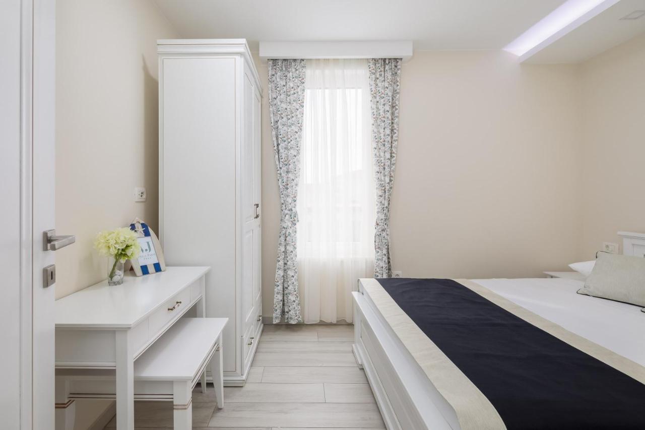Apartment Jakov *